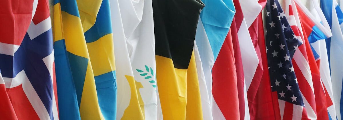 top 10 oldest flags in the world