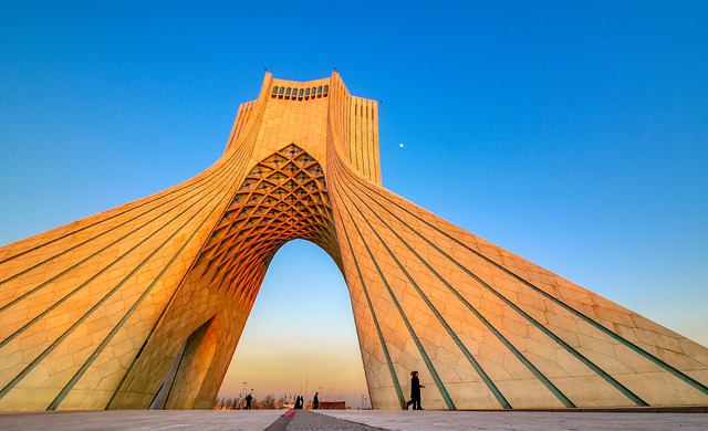 Azeri Tower, Tehran